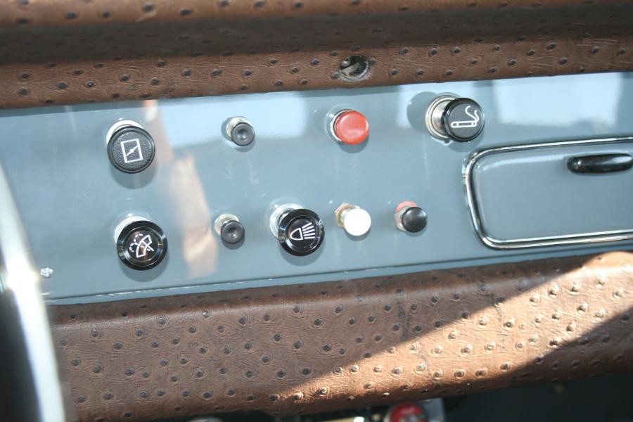  Toyota Land Cruiser 1970 года  (фото 7 из 25)